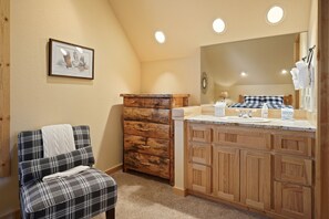 House, 3 Bedrooms | Bathroom | Towels