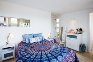 2 Schlafzimmer, Schreibtisch, Bügeleisen/Bügelbrett, WLAN