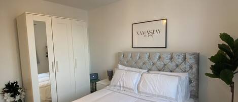 1 bedroom, iron/ironing board, WiFi, bed sheets