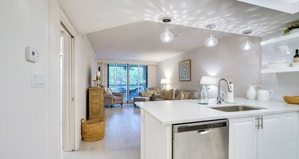 Bonita Springs Condo w/ Community Pool!