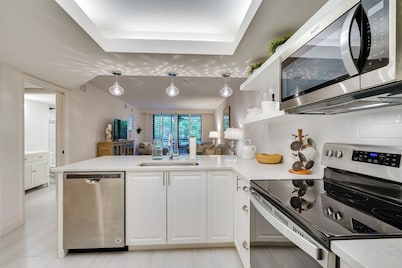 Bonita Springs Condo w/ Community Pool!