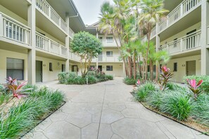 Apartment (2 Bedrooms) | Interior - Bonita Springs Condo w/ Community Pool! (Bonita Springs)