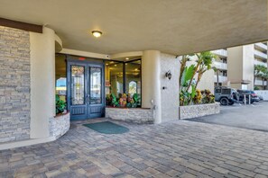 Apartment (0 Bedroom) | Interior