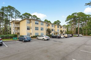 Apartment (1 Bedroom) | Interior - Miramar Beach Apartment: 3 Mi to Beach Access! (Miramar Beach)