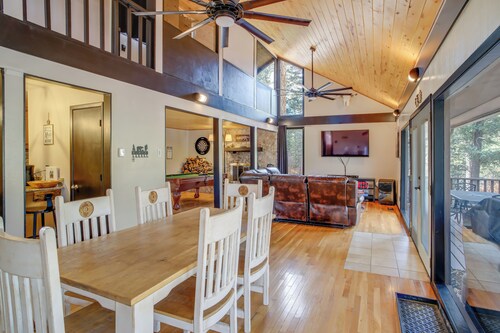 Ruidoso Cabin Retreat w/ Multi-level Deck