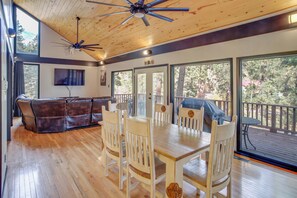 Interior - Ruidoso Cabin Retreat w/ Multi-level Deck (Ruidoso)