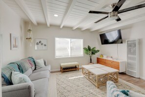 House (1 Bedroom) | Interior - Pet-friendly Cayucos Home: Walk to Public Beach! (Cayucos)