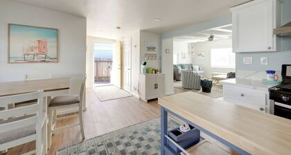 Pet-friendly Cayucos Home: Walk to Public Beach!