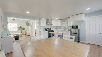 House (1 Bedroom) | Interior