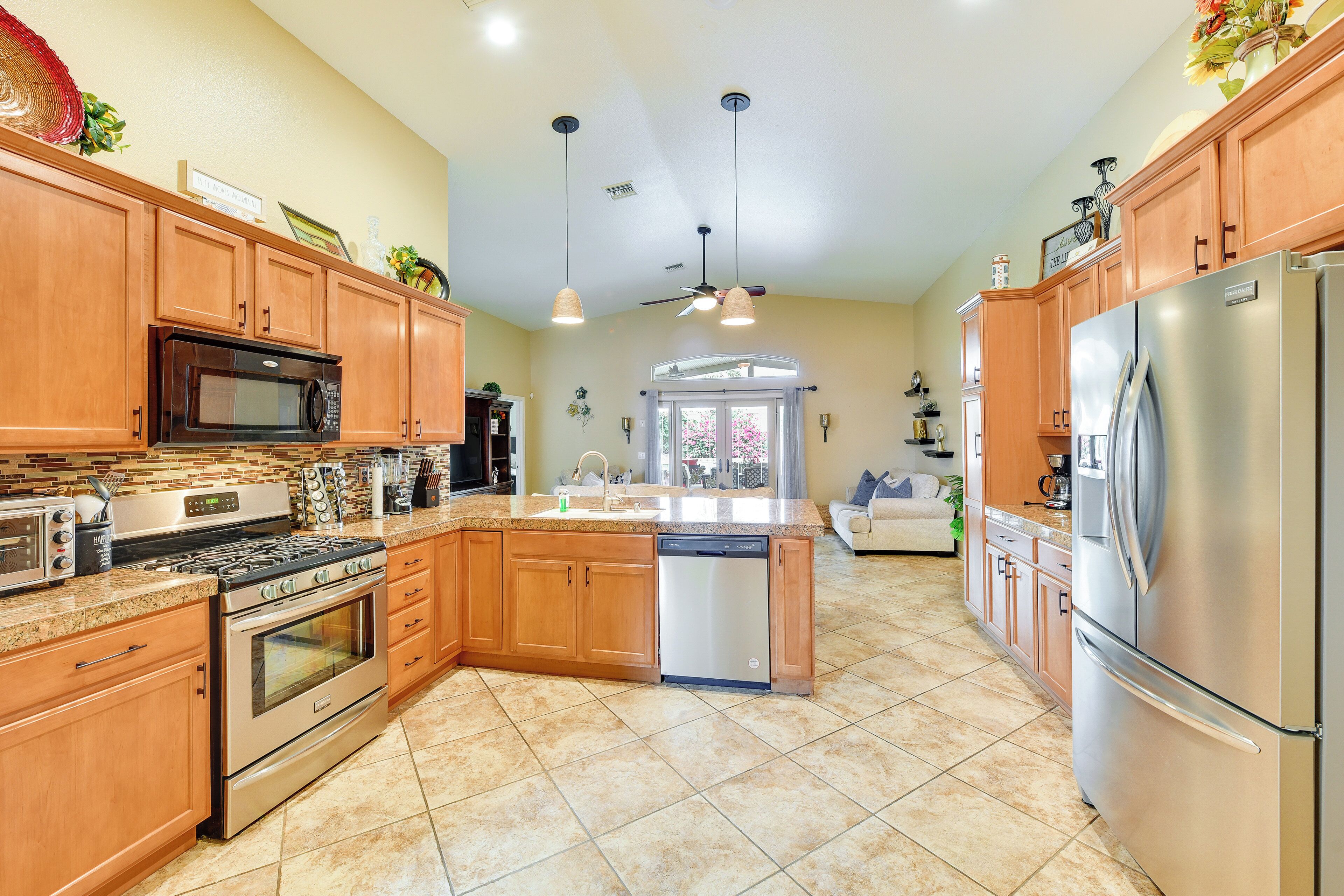 單棟房屋 (4 Bedrooms) | 內部