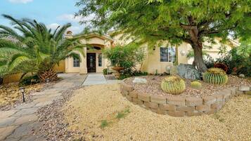 Rumah (4 Bedrooms) | Interior