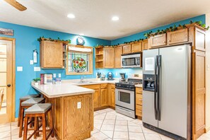 House (5 Bedrooms) | Interior - Resort Amenities & Game Room: Arrowhead Lake Home! (Pocono Lake)