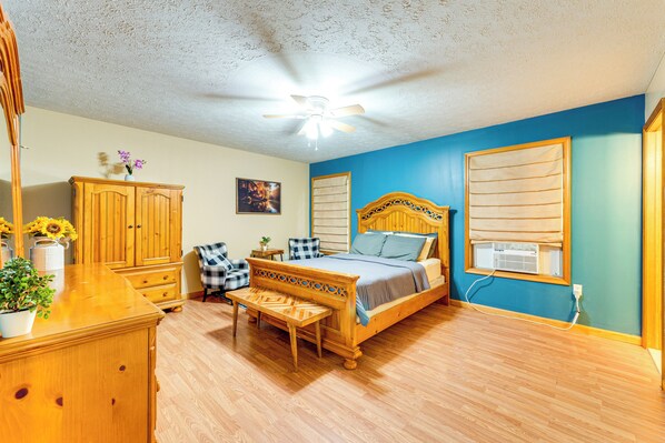 House (5 Bedrooms) | Interior - Resort Amenities & Game Room: Arrowhead Lake Home! (Pocono Lake)