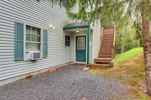 House (5 Bedrooms) | Interior - Resort Amenities & Game Room: Arrowhead Lake Home! (Pocono Lake)