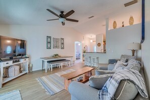 House (3 Bedrooms) | Front of property