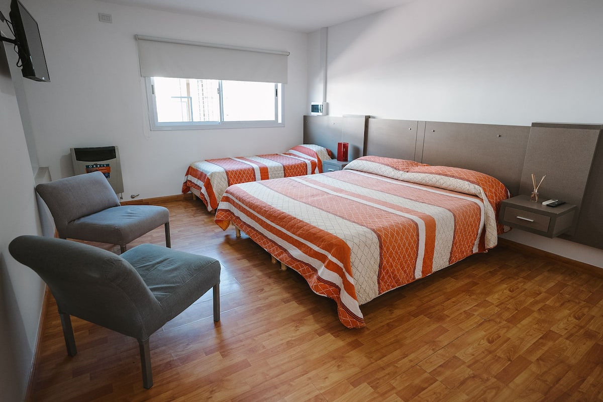 Deluxe Apartment | Premium bedding, down comforters, pillowtop beds, WiFi (free)