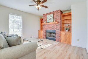 House (2 Bedrooms) | Interior - 9 Mi to Ray Roberts Lake: Texas Retreat w/ Pool (Sanger)