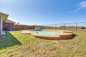 House (2 Bedrooms) | Interior - 9 Mi to Ray Roberts Lake: Texas Retreat w/ Pool (Sanger)