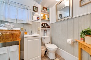 Huis (3 Bedrooms) | Badkamer | Een bad