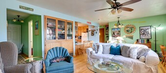 Peaceful Necedah Retreat: 3 Mi to Lakes!