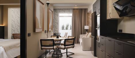 9 chambres, fer et planche Ă repasser, Wi-Fi, draps fournis