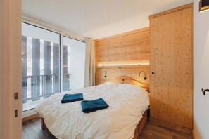 2 slaapkamers, reisbedje, gratis wifi, beddengoed