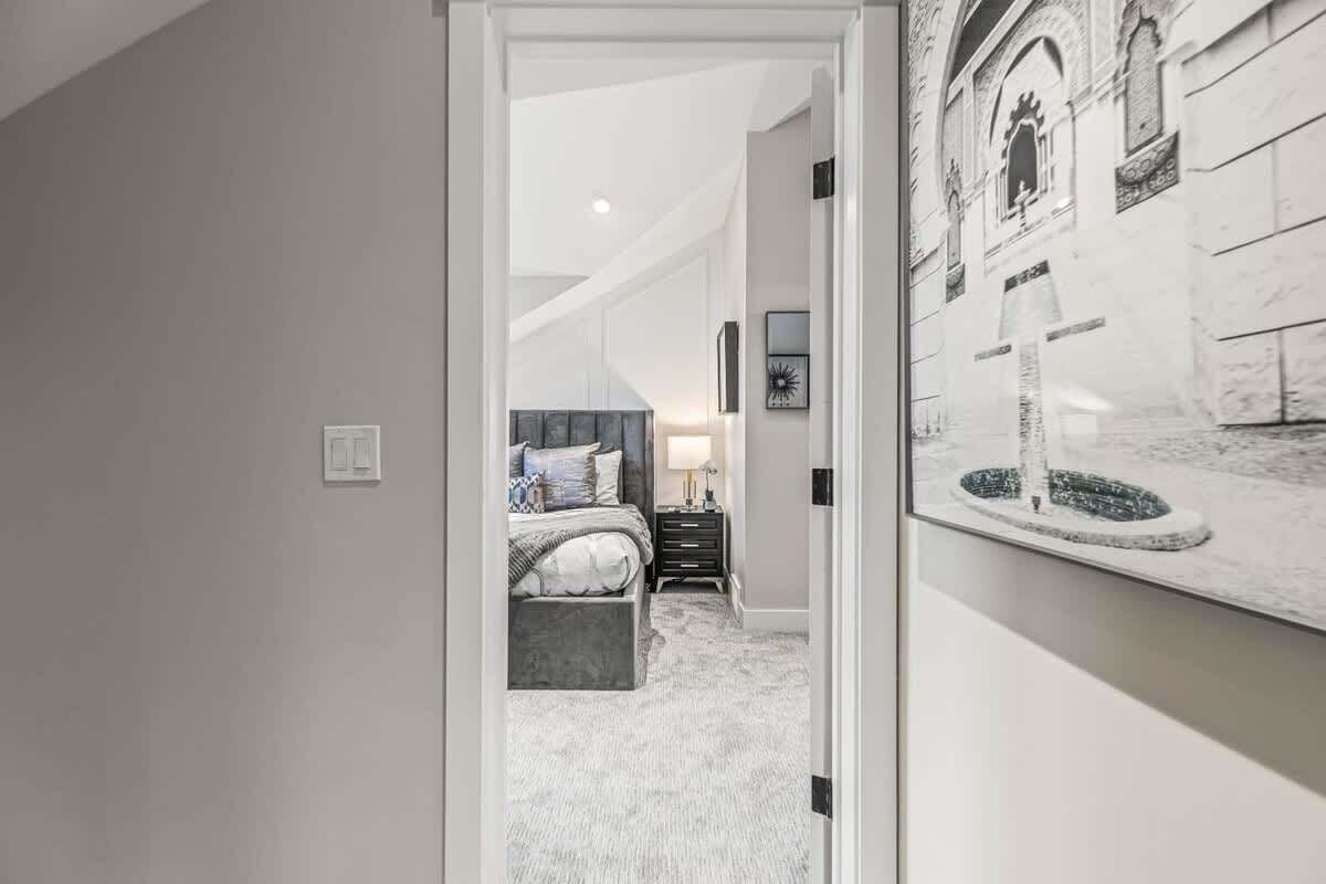 5 habitaciones, tabla de planchar con plancha, cuna de viaje y wifi 