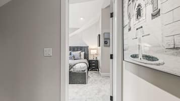 5 Schlafzimmer, Bügeleisen/Bügelbrett, Reisekinderbett, WLAN