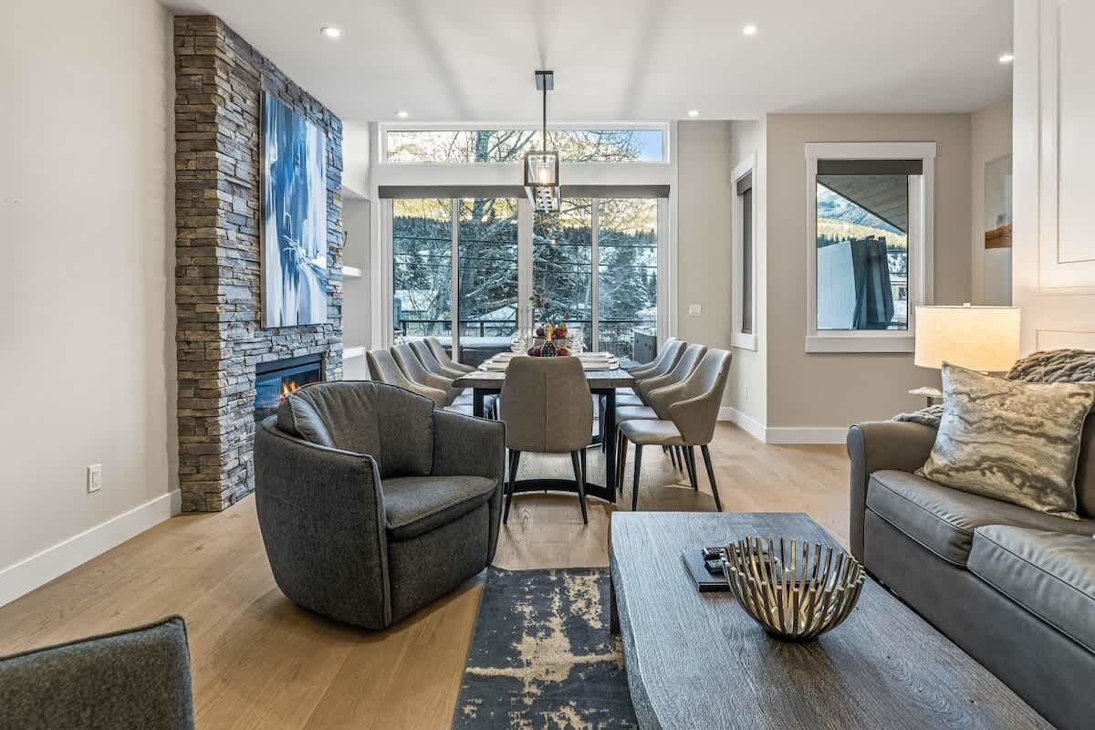 TV, fireplace, stereo, offices