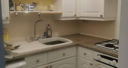 Cute, private self contained 1 bedroom annex in desirable area.