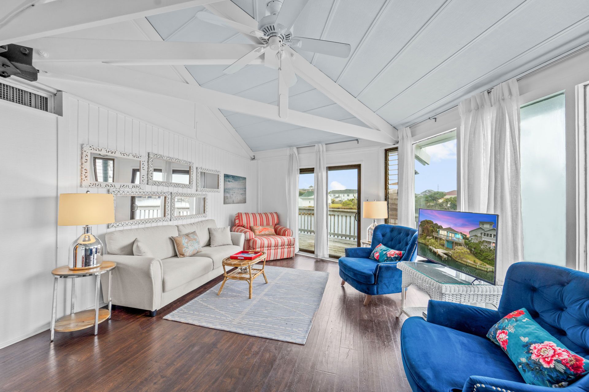 Canalfront Hatteras - Dog Friendly 2 BR w/ Private Dock, & Panoramic Views