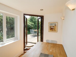 Cottage | Interior - 35 Main Street (Nottingham)