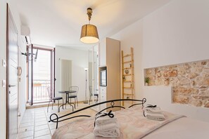 1 habitación, wifi gratis y ropa de cama