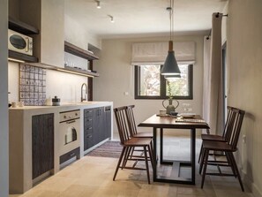 Frigorifero, microonde, forno, lavastoviglie