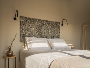 2 Schlafzimmer, Schreibtisch, Bügeleisen/Bügelbrett, Reisekinderbett