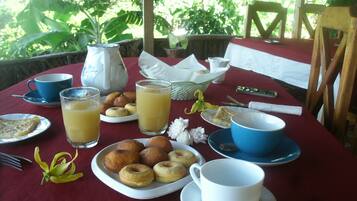 Free daily full breakfast