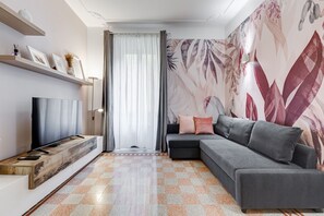 Smart TV - Modern > Luxurious > Cosy Apartment 
5 minutes walk from the VATICAN and METRO (Roma)