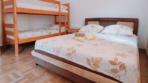 WiFi, bed sheets - Matuško Residence / Quadruple room 3 (Neum)