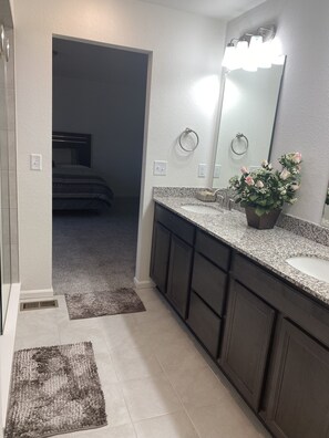 風筒、提供毛巾、番梘、廁 紙