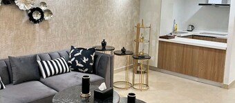 Gold crest Mall & Residence luxury apartments