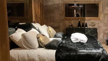 6 slaapkamers, een kluis op de kamer, een bureau