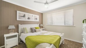 2 sovrum, strykjärn/strykbräda, wi-fi och sängkläder