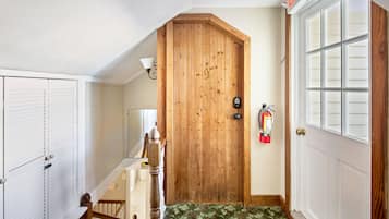 Quarto júnior, 1 cama de casal | 1 quarto, roupas de cama premium, individualmente decorados