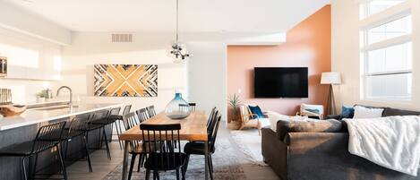 Condo, Multiple Beds, Patio, Mountain View | Living area | TV