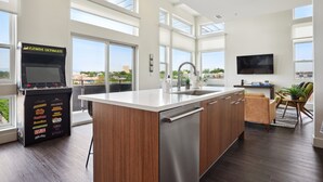 Private kitchen - Skyline Penthouse | Espadin LoHi (Denver)