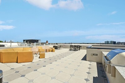 Skyline Penthouse | Espadin LoHi