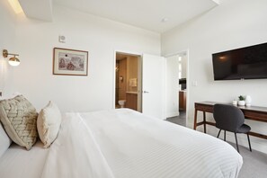 Condo, Multiple Beds, Kitchen, City View (Unit 504)