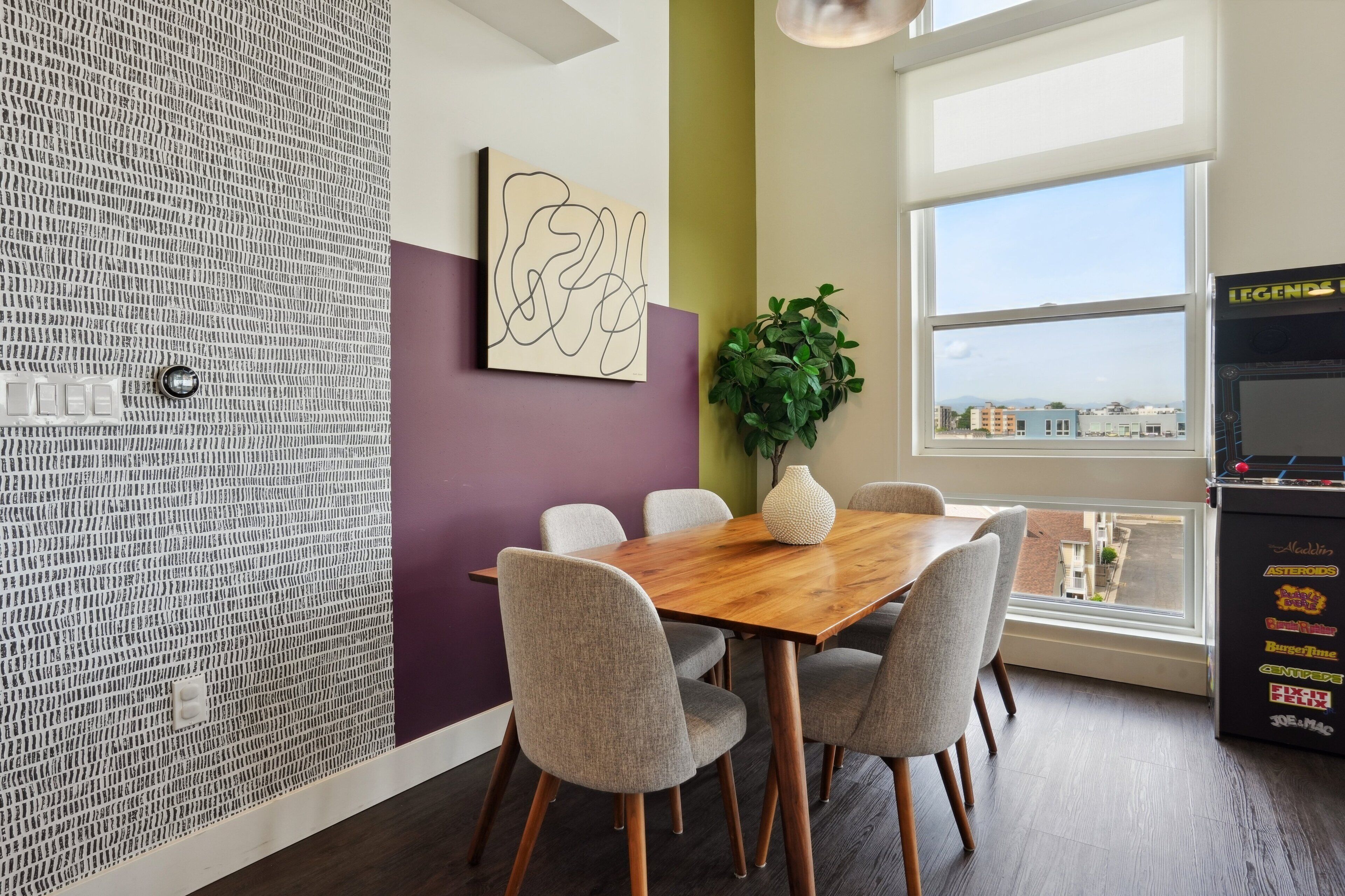 Condo, Multiple Beds, Kitchen, City View (Unit 504) | Dining