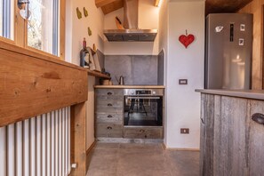 Frigorífic, forn, rentaplats i bullidora elèctrica
