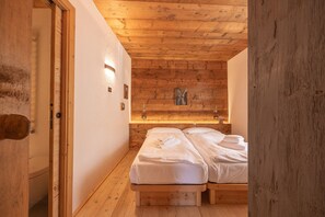 3 bedrooms, free WiFi, bed sheets